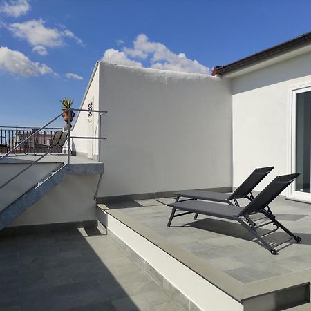קאסרטה Terrazza Reale - Suite 2 מראה חיצוני תמונה